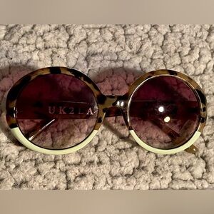UK2LA Tortoiseshell Round Sunglasses with Mint Trim - Brown Lenses